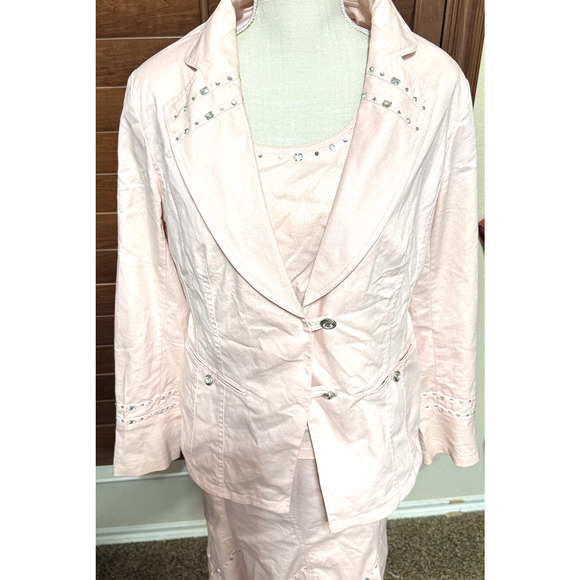 Womens Denim By Milano 3 Pc Suit Skirt Jacket shell Baby Pink sz 10 Bling - Picture 2 of 13
